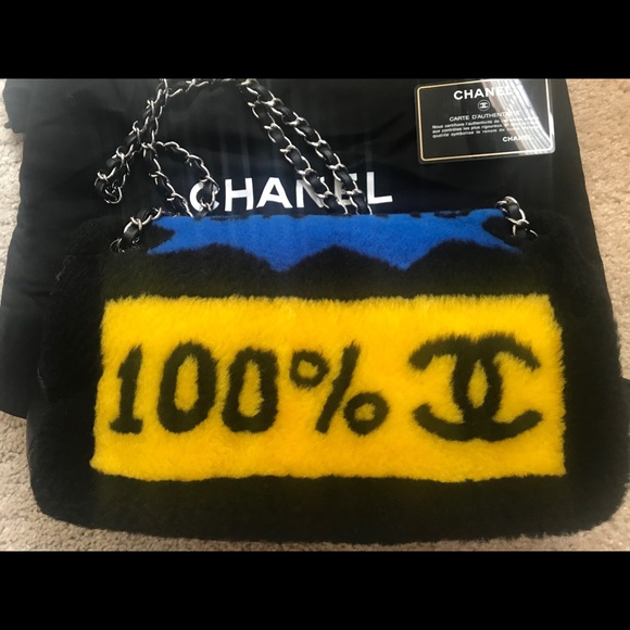 Rare CHANEL Runway Comic Shearling Flap Bag - Picture 2 of 6